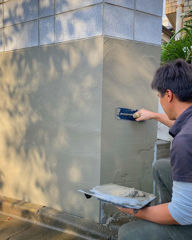 左官 こて 塗り壁 作業スタッフ 塀