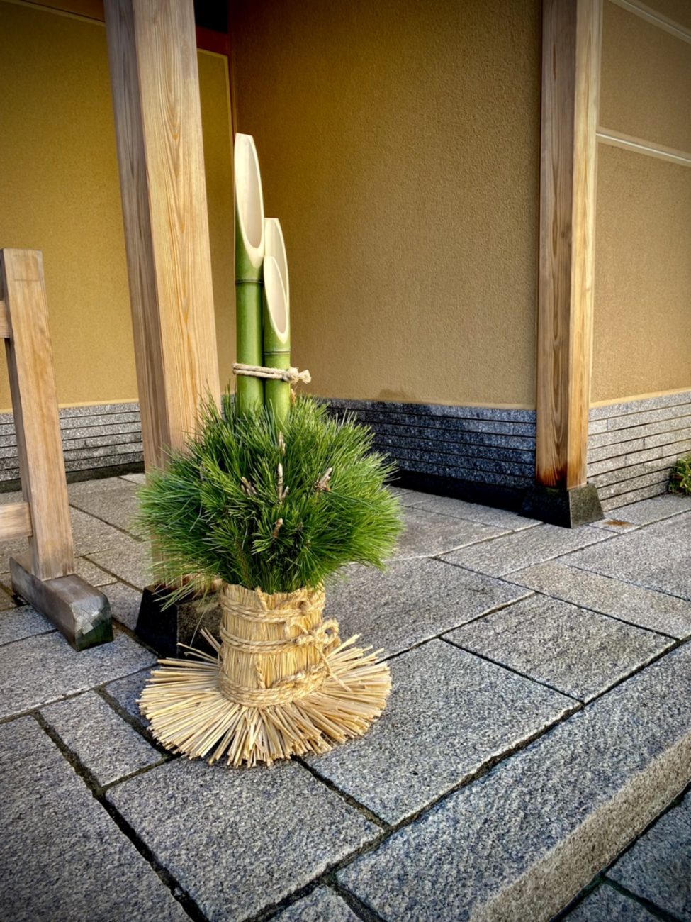 門松 玄関 正月飾り 年末年始 造園