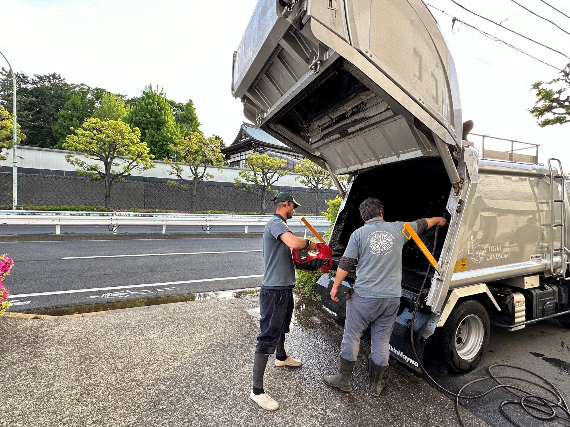 パッカー車 ホッパ 安全棒 点検 清掃 安全
