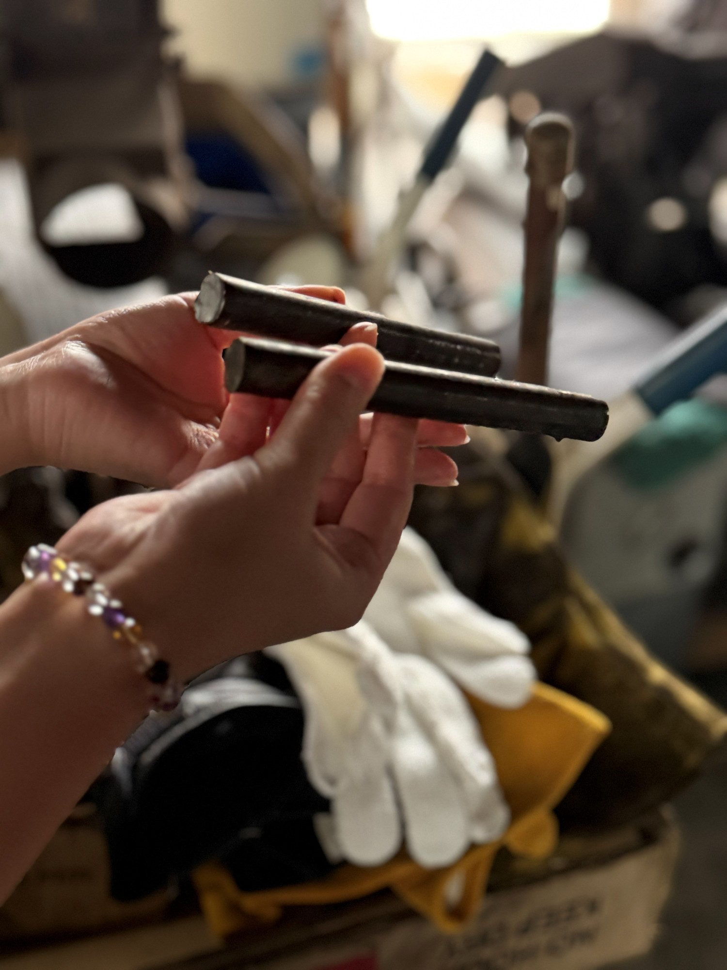 剪定鋏 材料 鋼材 鍛造 飛庄 工場